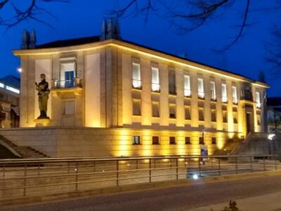 O Tribunal da Comarca de Castelo Branco tem uma história rica e significativa na administração da justiça em Portugal. Aqui está um breve historial: