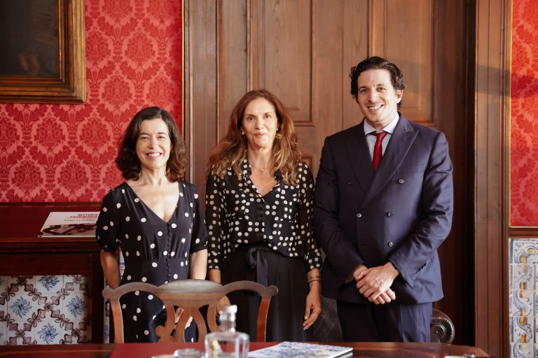 Assinatura de protocolo de estágio com Faculdade de Direito da Universidade de Coimbra